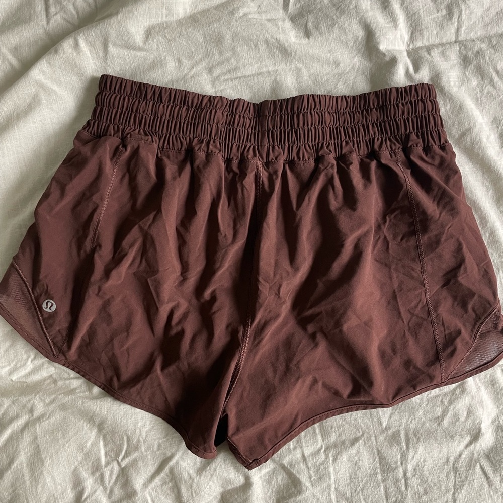 Lululemon Hotty Hot High Rise Shorts size 8